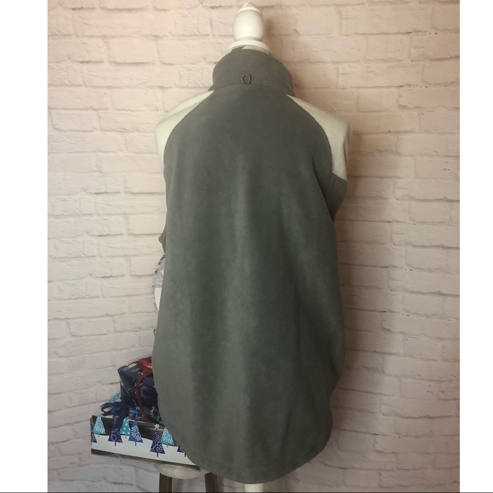 Helly Hansen Jacket - image 3